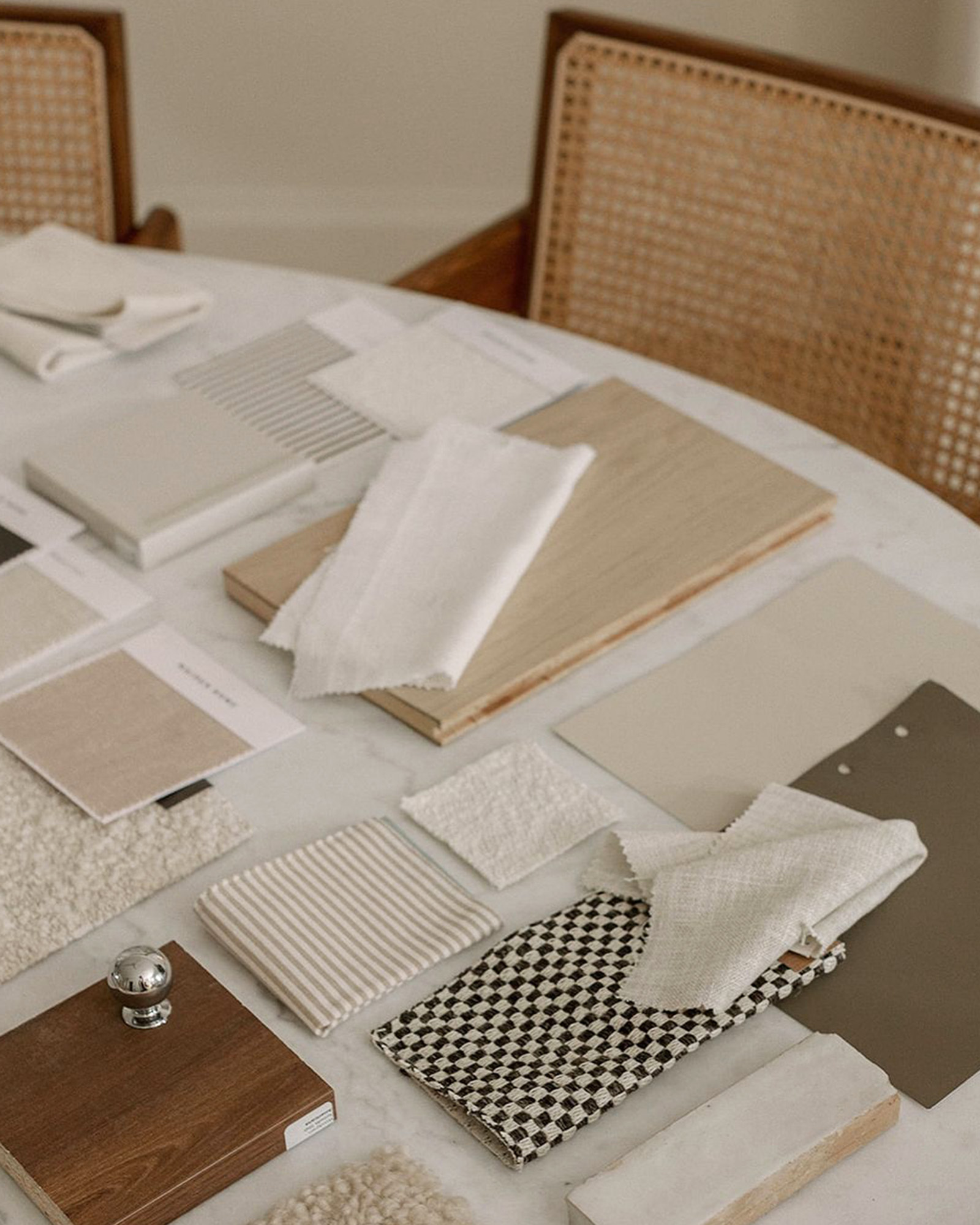 Miniature comment-melanger-les-couleurs-et-les-matieres-en-architecture-interieure